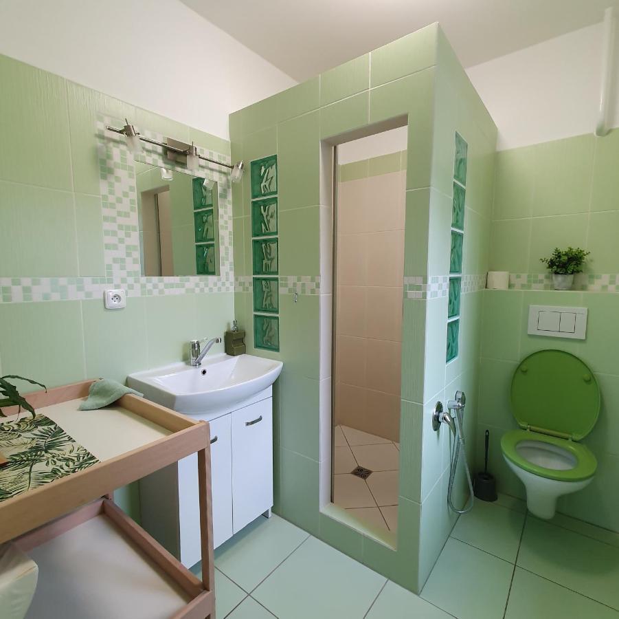 Apartman U Jakuba Dvur Kralove nad Labem Exterior photo